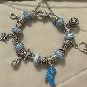Handmade-NWOT- 925 SS plated charm bracelet. 7 Lamp work beads. Variety charms